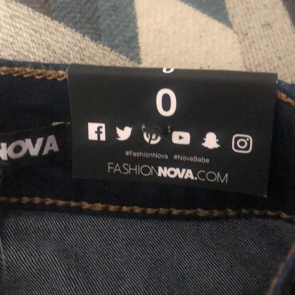 NWT FN size 0 Dark Blue Denim High-waisted jeans - Picture 2 of 3